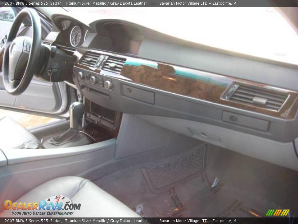 2007 BMW 5 Series 525i Sedan Titanium Silver Metallic / Gray Dakota Leather Photo #14