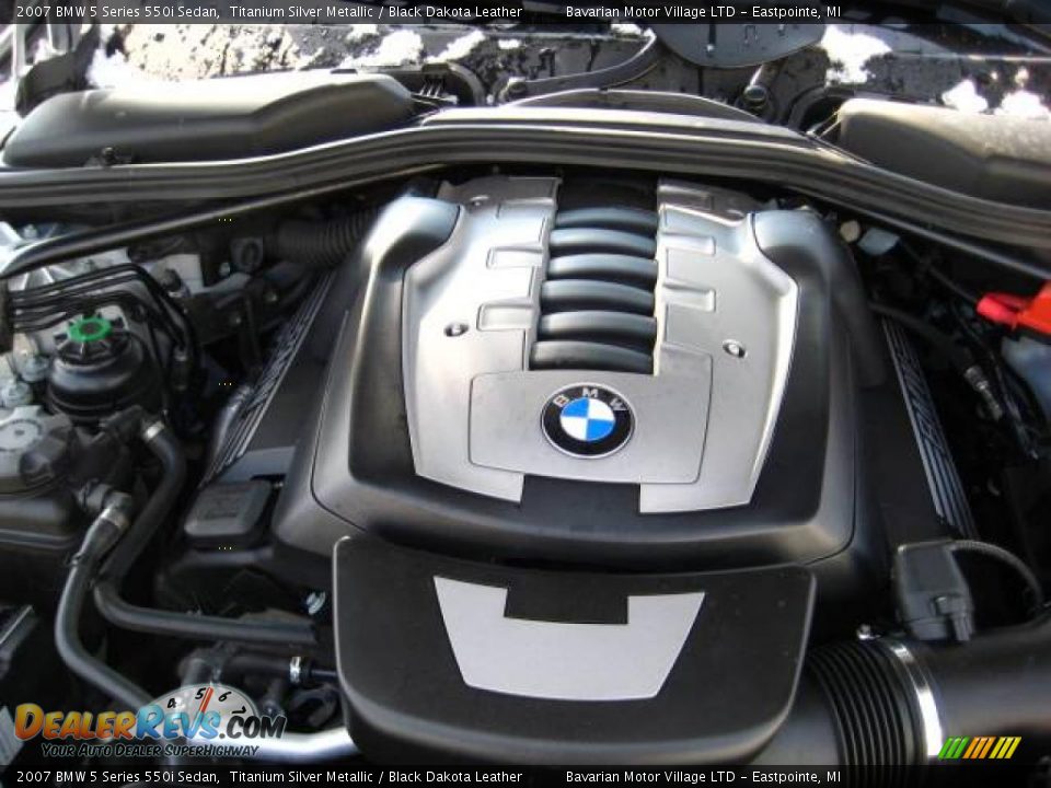 2007 BMW 5 Series 550i Sedan Titanium Silver Metallic / Black Dakota Leather Photo #11