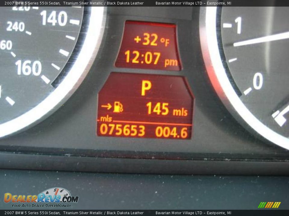 2007 BMW 5 Series 550i Sedan Titanium Silver Metallic / Black Dakota Leather Photo #23