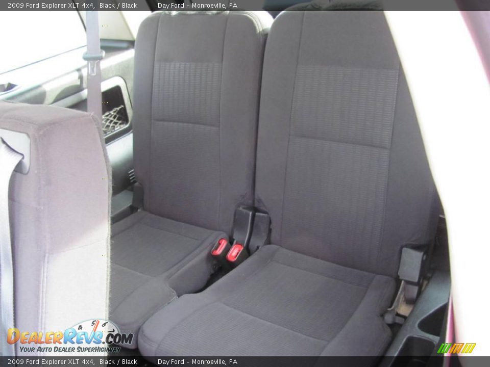 2009 Ford Explorer XLT 4x4 Black / Black Photo #14