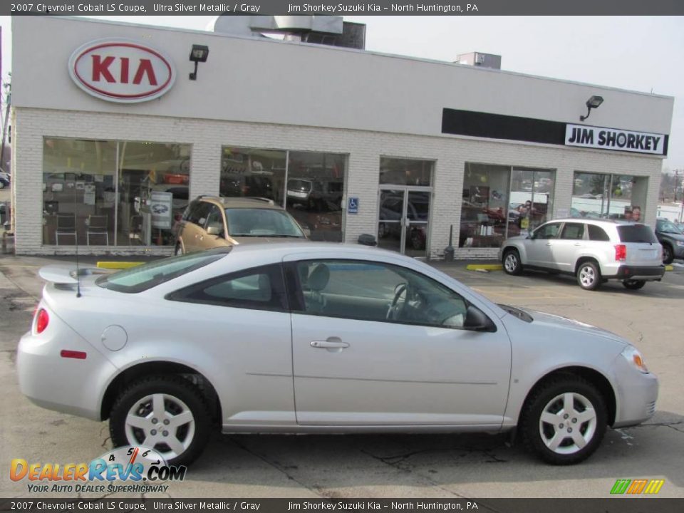 2007 Chevrolet Cobalt LS Coupe Ultra Silver Metallic / Gray Photo #2