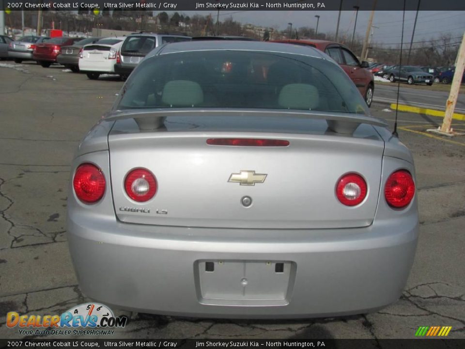 2007 Chevrolet Cobalt LS Coupe Ultra Silver Metallic / Gray Photo #6