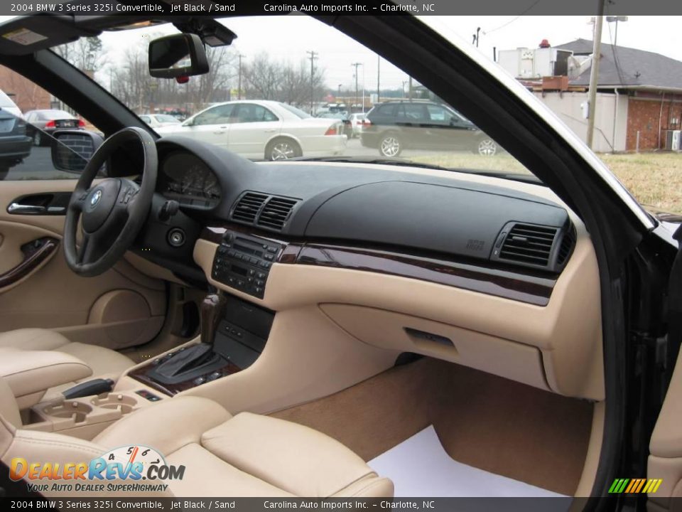 2004 BMW 3 Series 325i Convertible Jet Black / Sand Photo #19