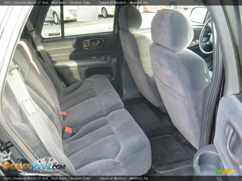 2001 Chevrolet Blazer LT 4x4 Onyx Black / Medium Gray Photo #16