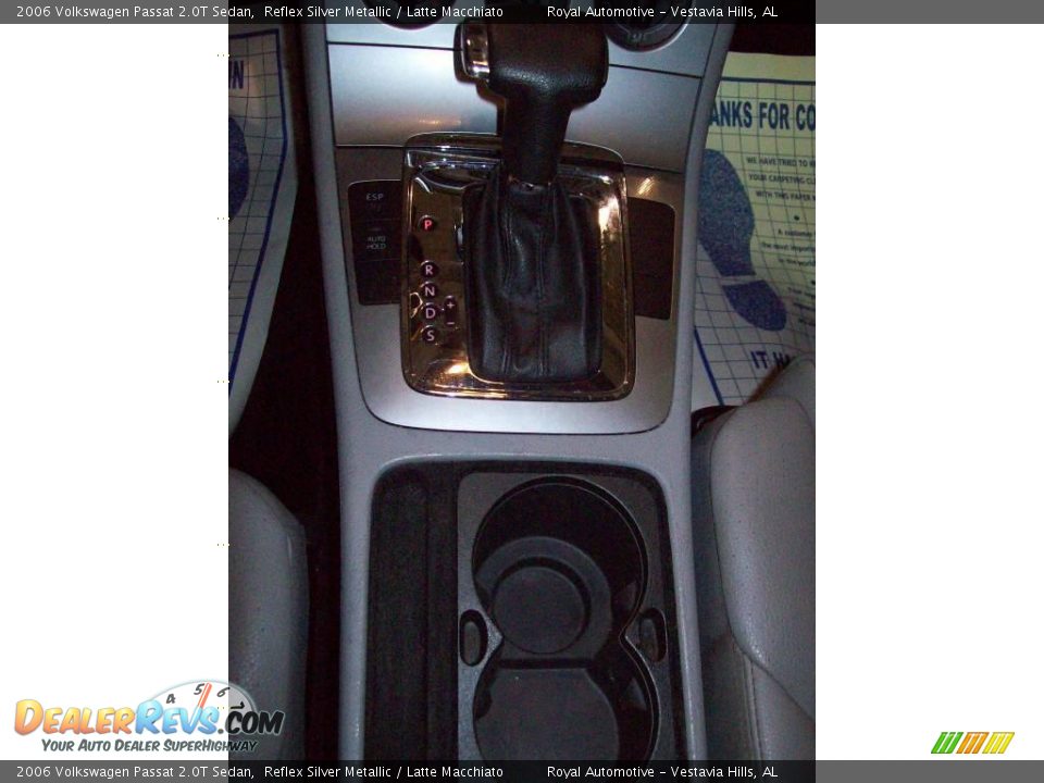2006 Volkswagen Passat 2.0T Sedan Reflex Silver Metallic / Latte Macchiato Photo #17