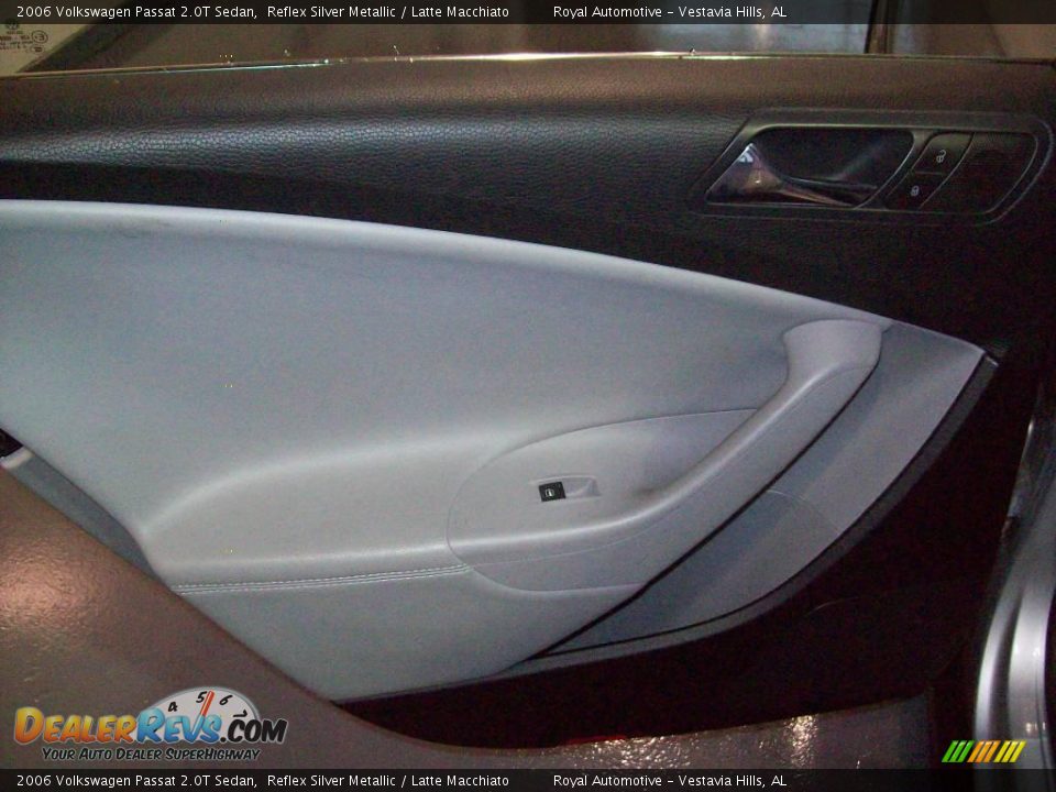 2006 Volkswagen Passat 2.0T Sedan Reflex Silver Metallic / Latte Macchiato Photo #18