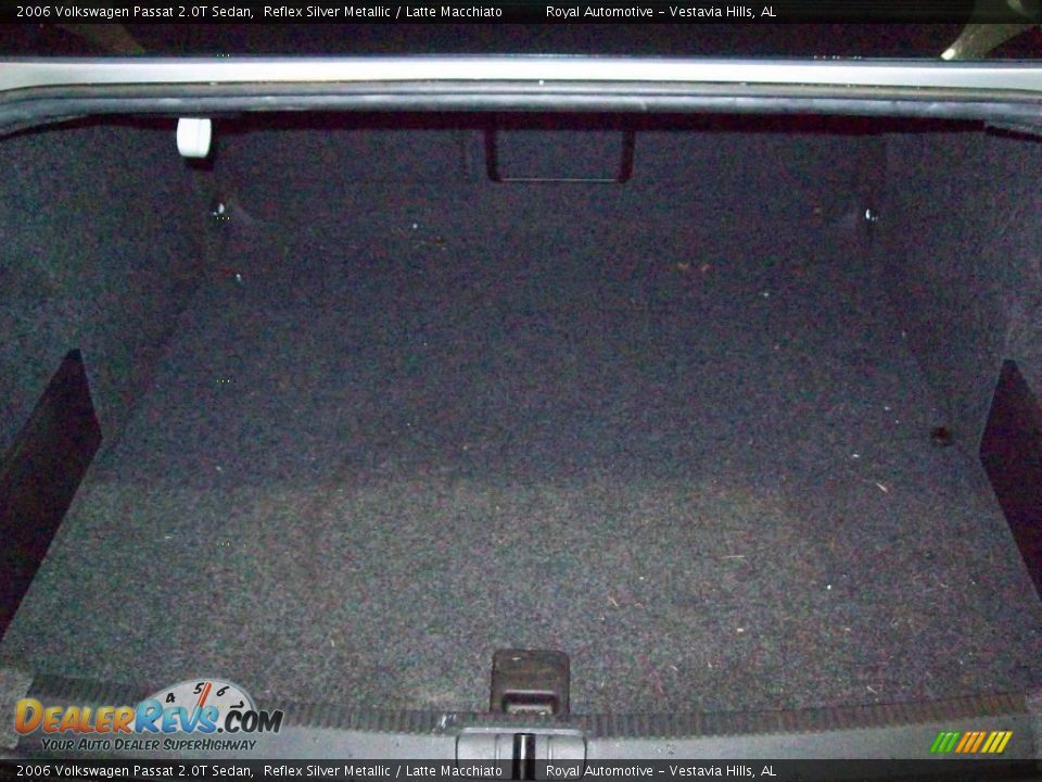 2006 Volkswagen Passat 2.0T Sedan Reflex Silver Metallic / Latte Macchiato Photo #21