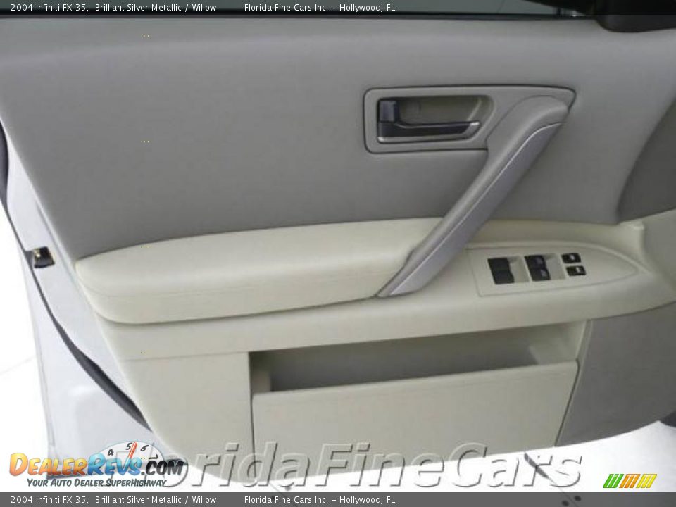 2004 Infiniti FX 35 Brilliant Silver Metallic / Willow Photo #11