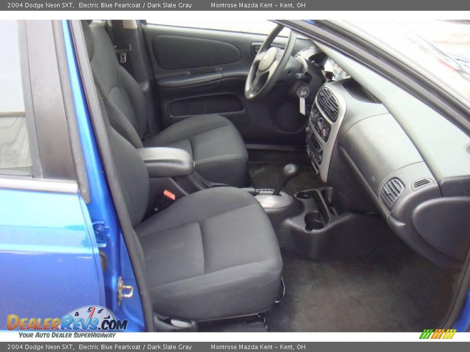 2004 Dodge Neon SXT Electric Blue Pearlcoat / Dark Slate Gray Photo #10