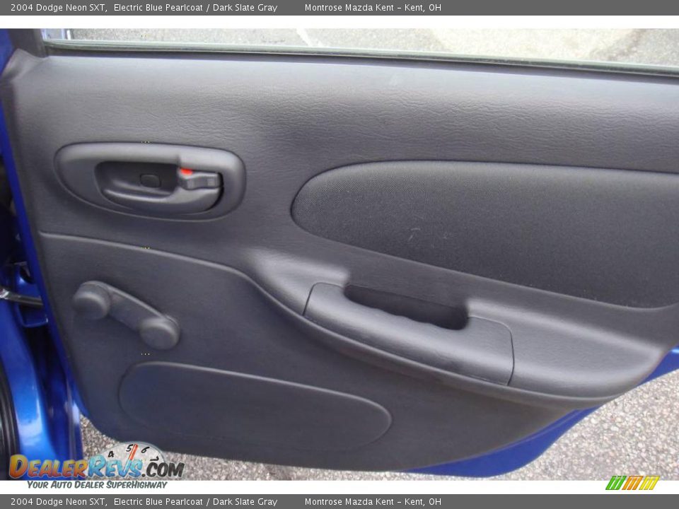 2004 Dodge Neon SXT Electric Blue Pearlcoat / Dark Slate Gray Photo #14