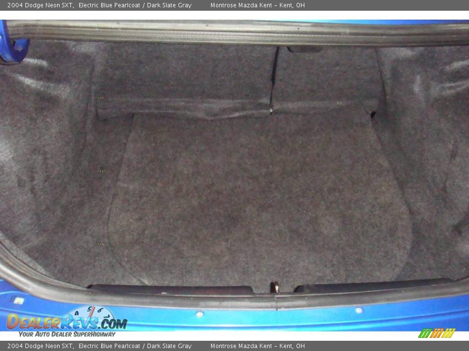 2004 Dodge Neon SXT Electric Blue Pearlcoat / Dark Slate Gray Photo #22
