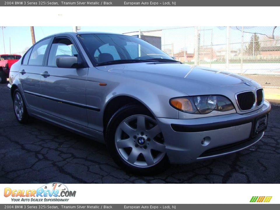2004 BMW 3 Series 325i Sedan Titanium Silver Metallic / Black Photo #2