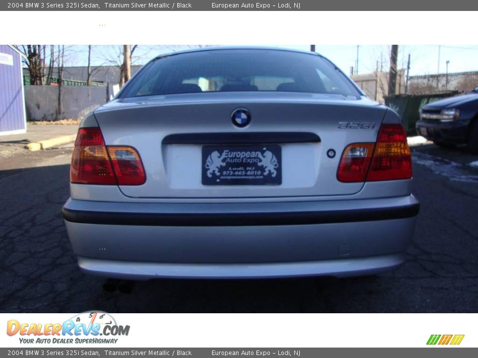 2004 BMW 3 Series 325i Sedan Titanium Silver Metallic / Black Photo #5