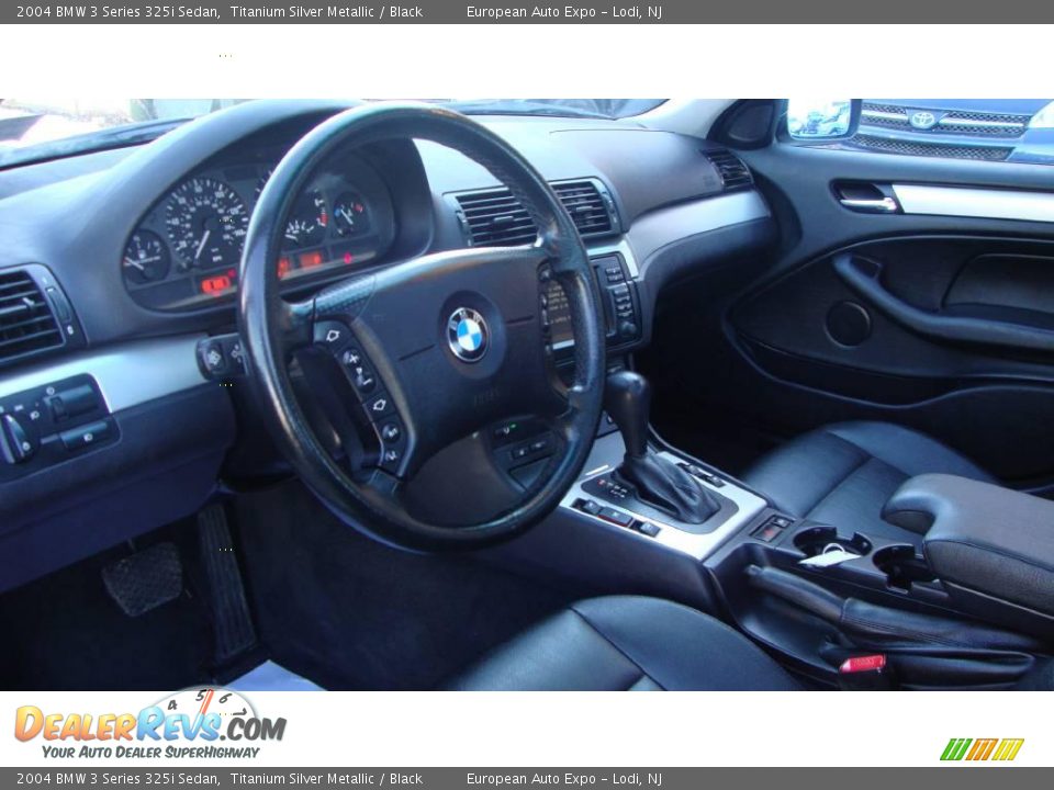 2004 BMW 3 Series 325i Sedan Titanium Silver Metallic / Black Photo #6