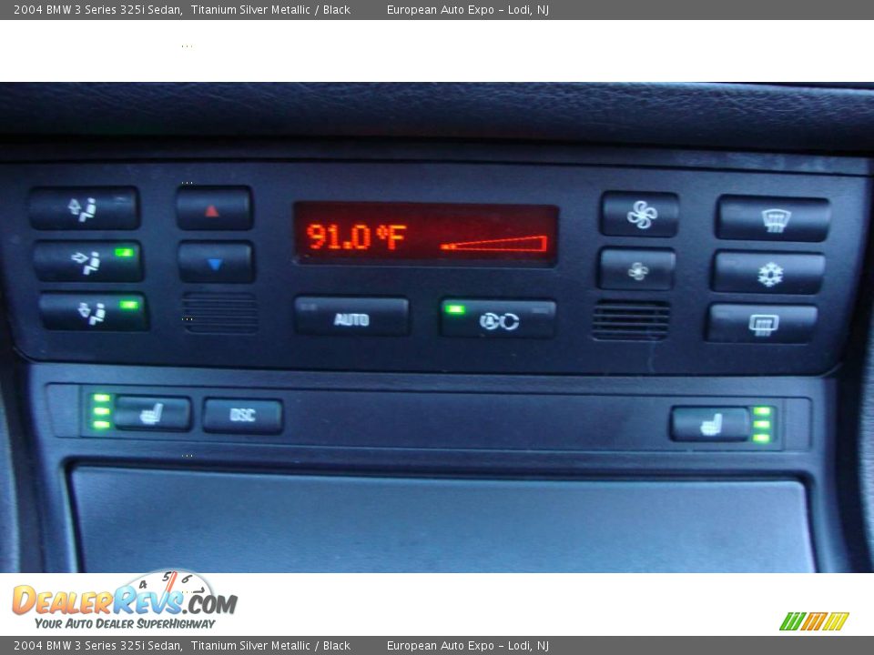2004 BMW 3 Series 325i Sedan Titanium Silver Metallic / Black Photo #18