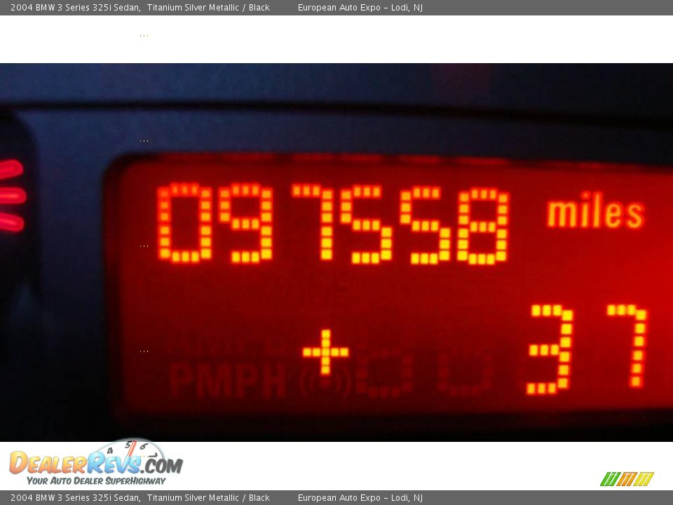 2004 BMW 3 Series 325i Sedan Titanium Silver Metallic / Black Photo #20