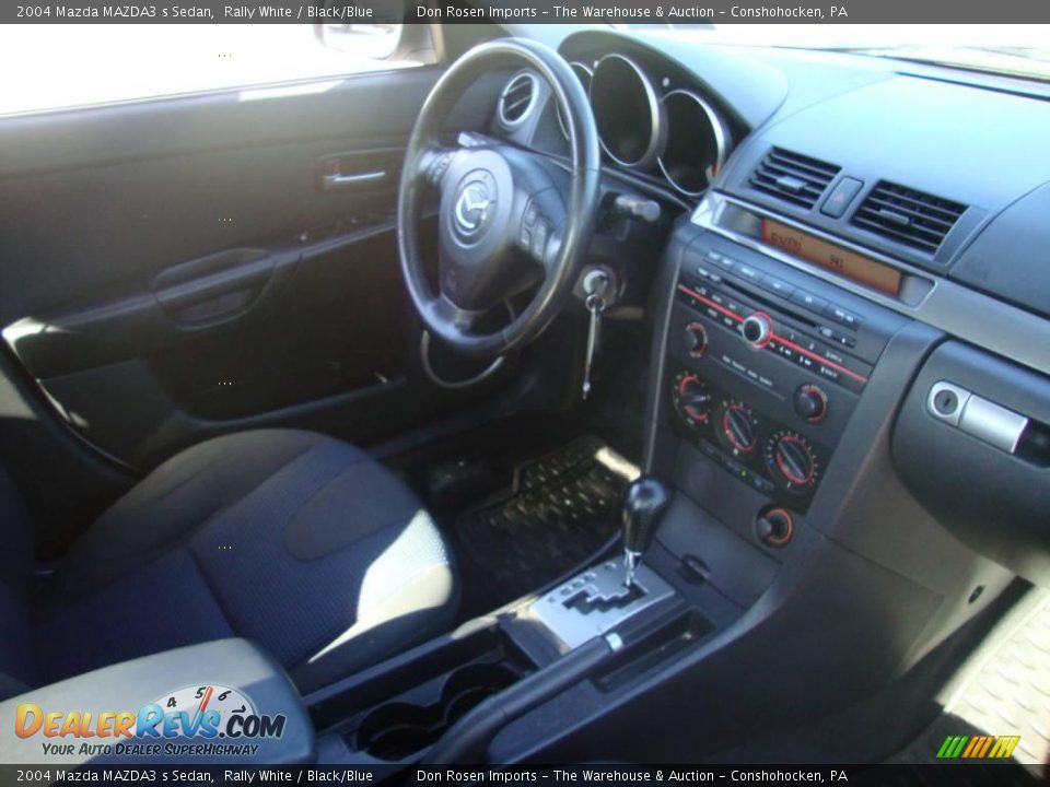 2004 Mazda MAZDA3 s Sedan Rally White / Black/Blue Photo #17