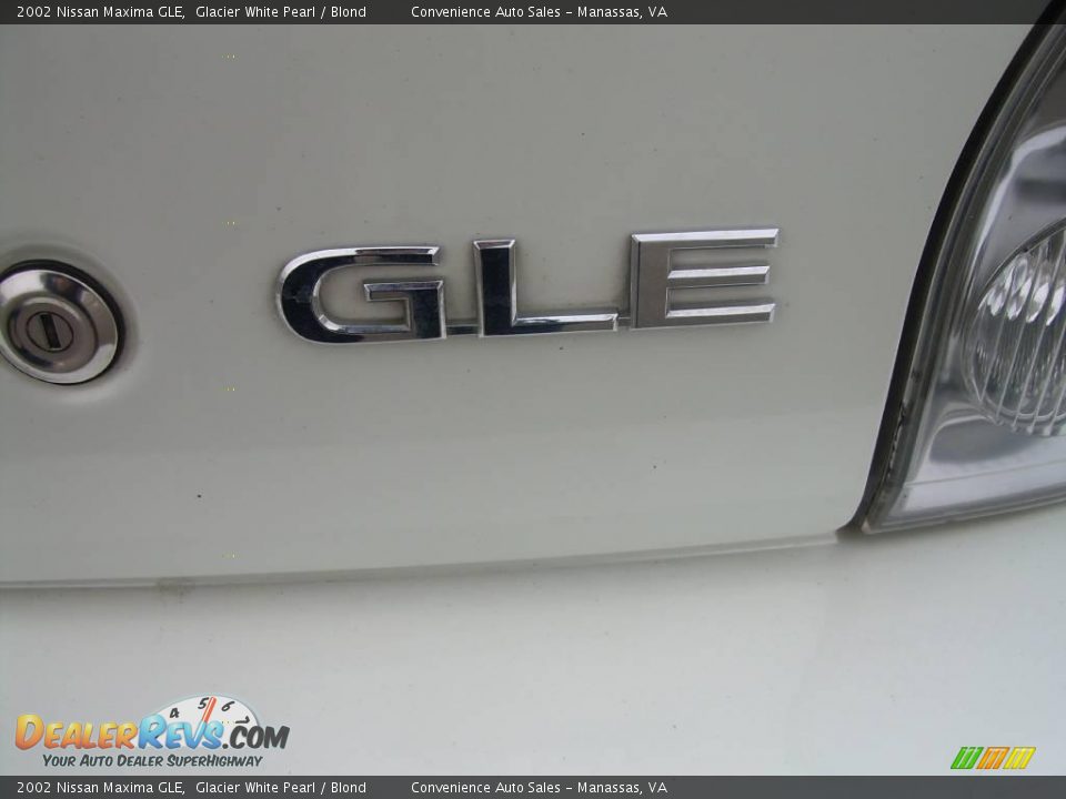 2002 Nissan Maxima GLE Glacier White Pearl / Blond Photo #10