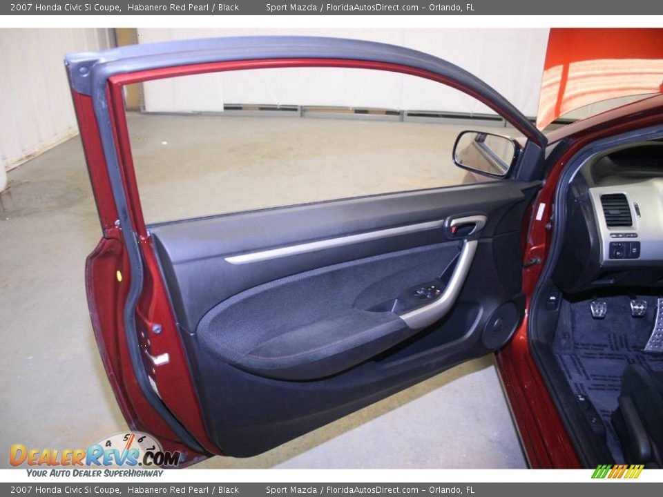 2007 Honda Civic Si Coupe Habanero Red Pearl / Black Photo #18