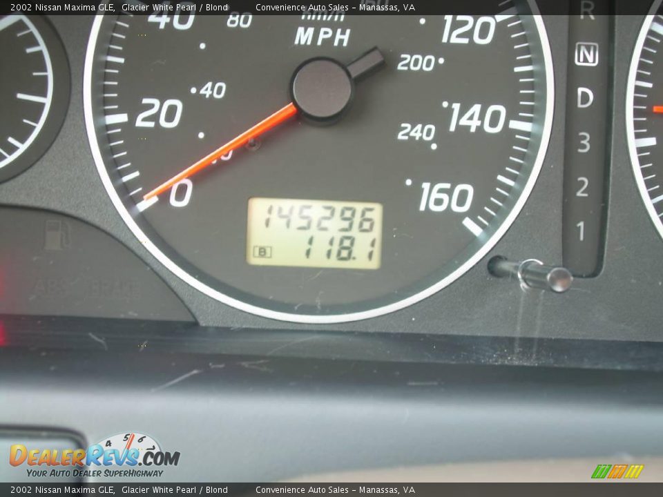 2002 Nissan Maxima GLE Glacier White Pearl / Blond Photo #16