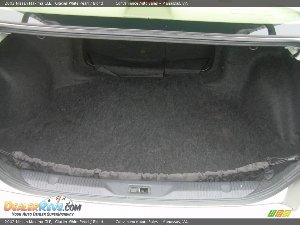 2002 Nissan Maxima GLE Glacier White Pearl / Blond Photo #17