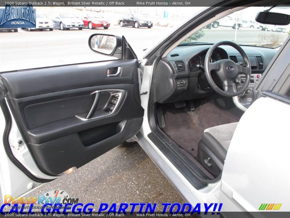 2006 Subaru Outback 2.5i Wagon Brilliant Silver Metallic / Off Black Photo #10