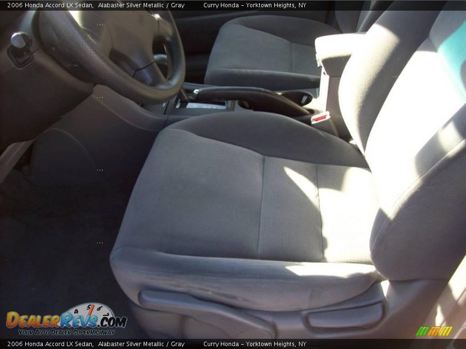 2006 Honda Accord LX Sedan Alabaster Silver Metallic / Gray Photo #5