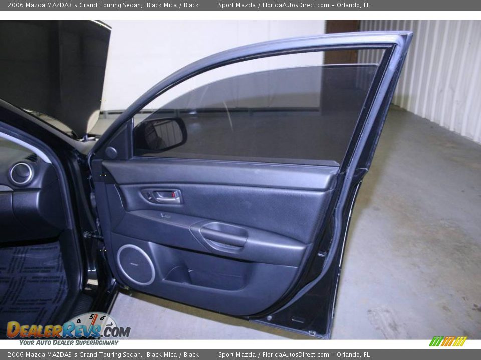2006 Mazda MAZDA3 s Grand Touring Sedan Black Mica / Black Photo #20