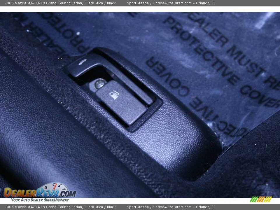 2006 Mazda MAZDA3 s Grand Touring Sedan Black Mica / Black Photo #35