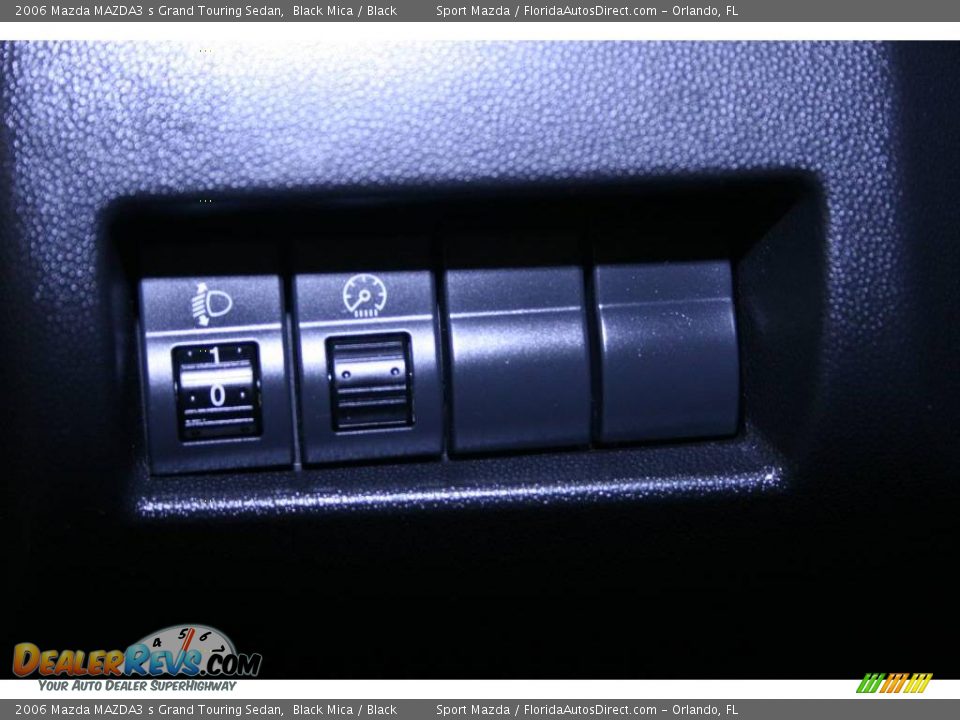 2006 Mazda MAZDA3 s Grand Touring Sedan Black Mica / Black Photo #36