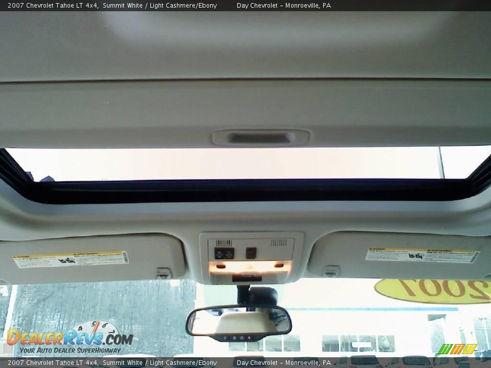 2007 Chevrolet Tahoe LT 4x4 Summit White / Light Cashmere/Ebony Photo #11