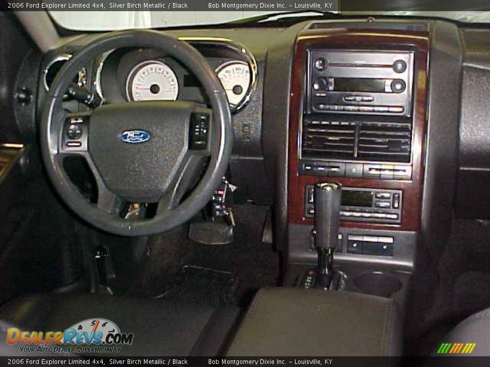 2006 Ford Explorer Limited 4x4 Silver Birch Metallic / Black Photo #10