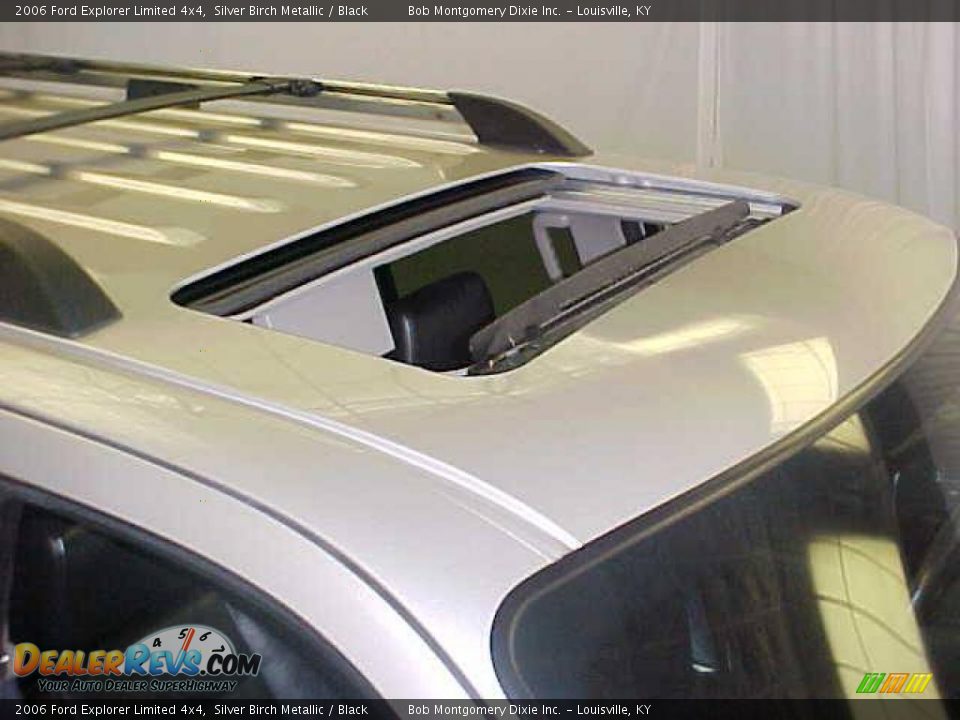 2006 Ford Explorer Limited 4x4 Silver Birch Metallic / Black Photo #11