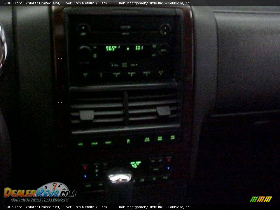 2006 Ford Explorer Limited 4x4 Silver Birch Metallic / Black Photo #21