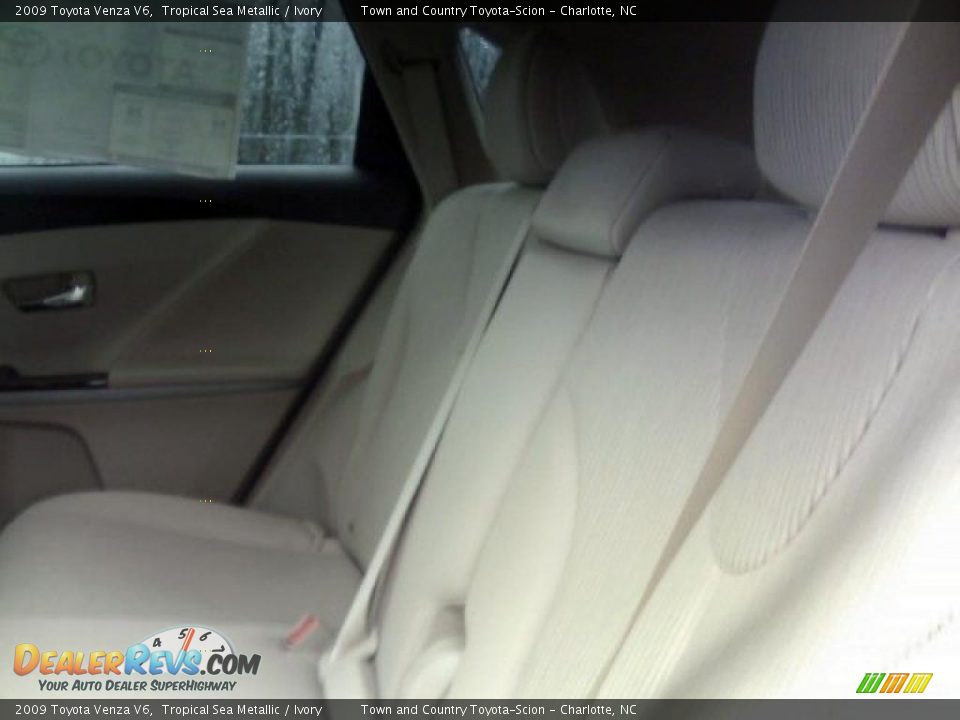 2009 Toyota Venza V6 Tropical Sea Metallic / Ivory Photo #16