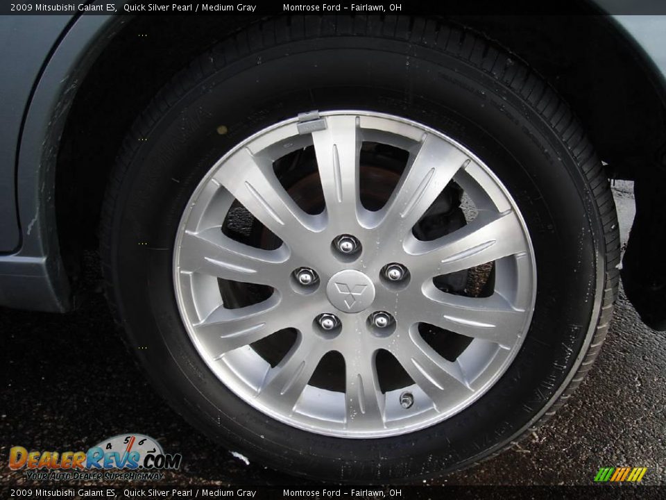 2009 Mitsubishi Galant ES Quick Silver Pearl / Medium Gray Photo #11