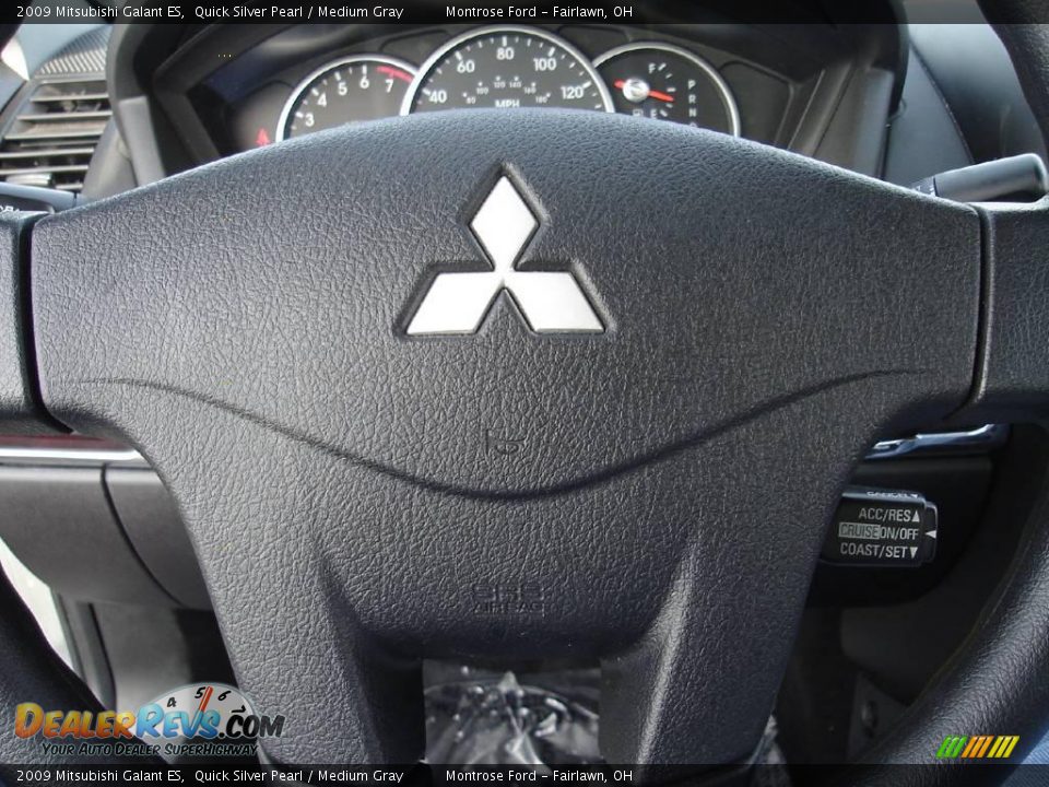 2009 Mitsubishi Galant ES Quick Silver Pearl / Medium Gray Photo #26