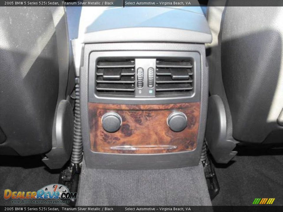 2005 BMW 5 Series 525i Sedan Titanium Silver Metallic / Black Photo #16