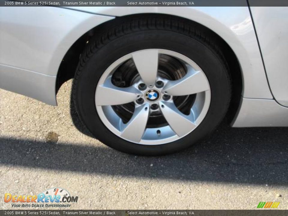 2005 BMW 5 Series 525i Sedan Titanium Silver Metallic / Black Photo #18