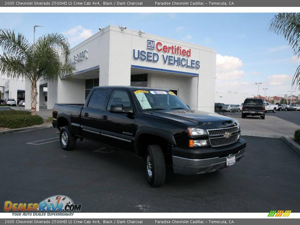 2005 Chevrolet Silverado 2500HD LS Crew Cab 4x4 Black / Dark Charcoal Photo #1
