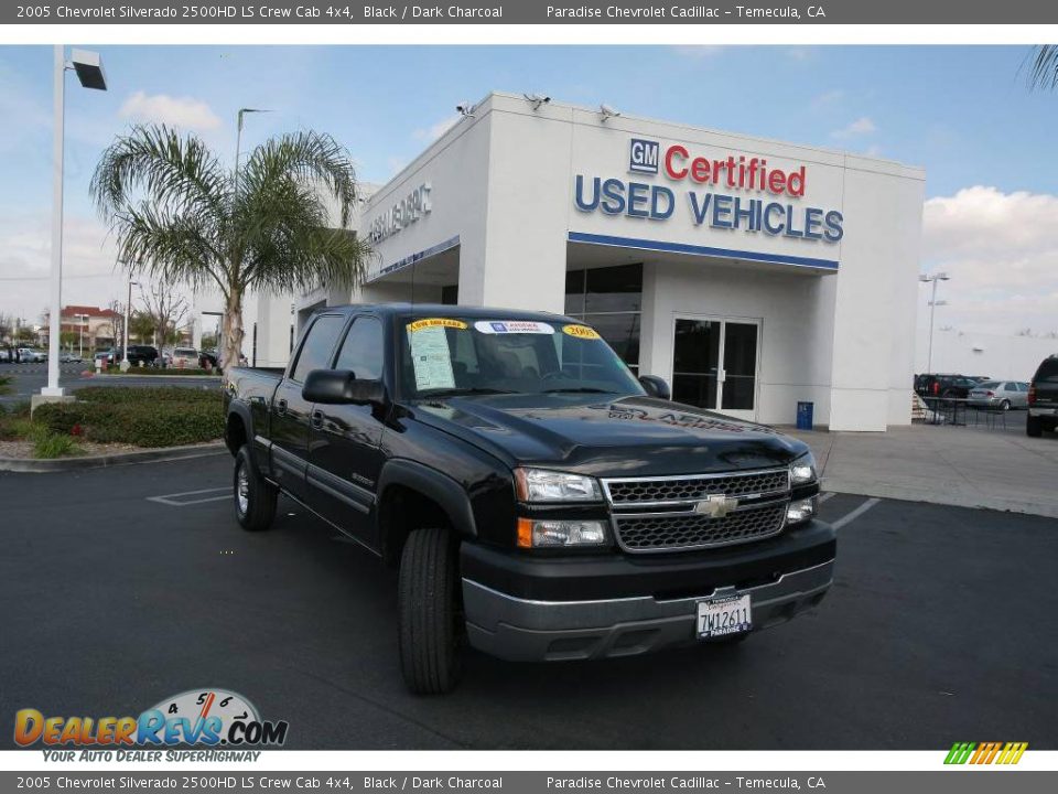 2005 Chevrolet Silverado 2500HD LS Crew Cab 4x4 Black / Dark Charcoal Photo #2