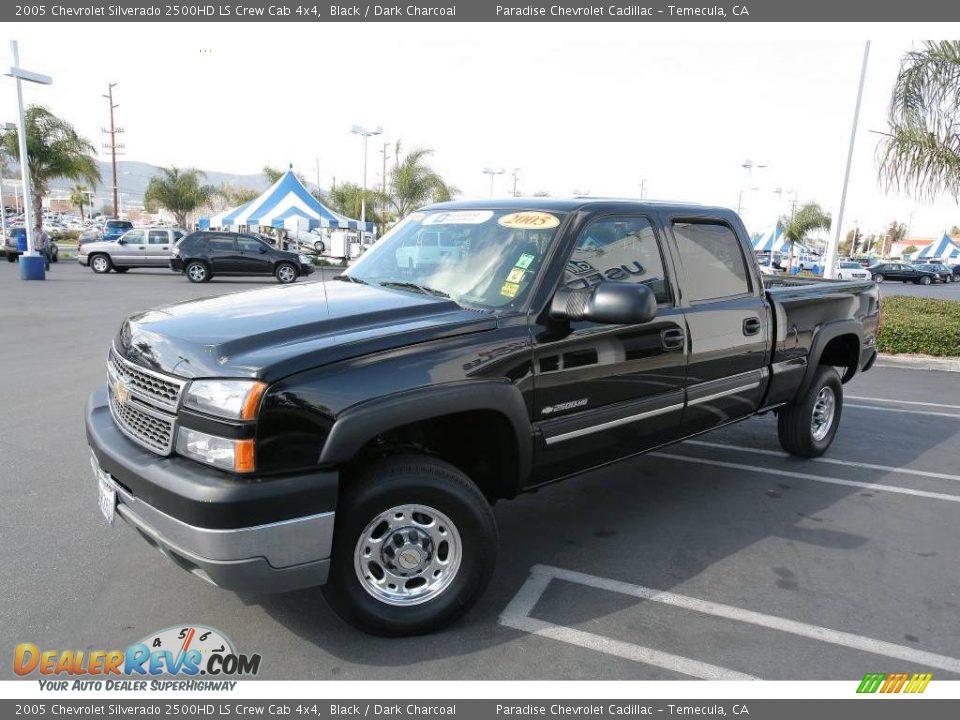 2005 Chevrolet Silverado 2500HD LS Crew Cab 4x4 Black / Dark Charcoal Photo #5