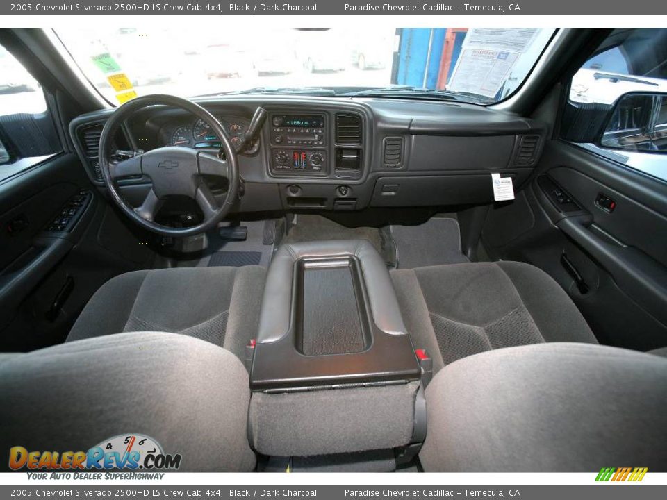 2005 Chevrolet Silverado 2500HD LS Crew Cab 4x4 Black / Dark Charcoal Photo #25