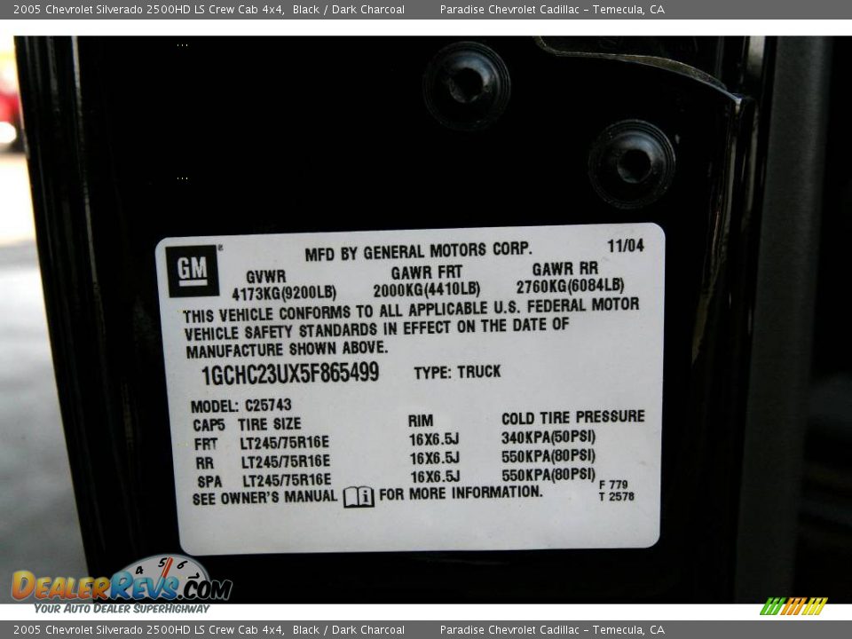 2005 Chevrolet Silverado 2500HD LS Crew Cab 4x4 Black / Dark Charcoal Photo #30