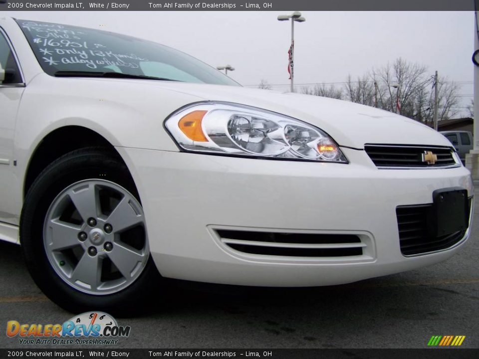 2009 Chevrolet Impala LT White / Ebony Photo #2