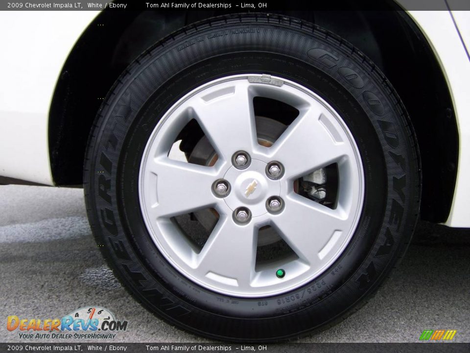 2009 Chevrolet Impala LT White / Ebony Photo #8
