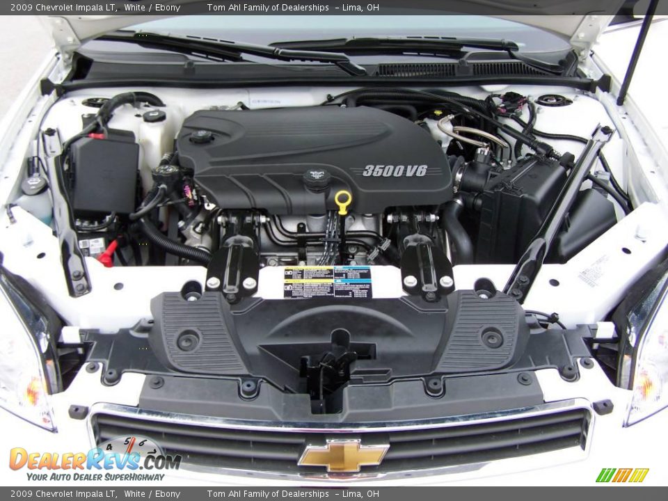 2009 Chevrolet Impala LT White / Ebony Photo #15