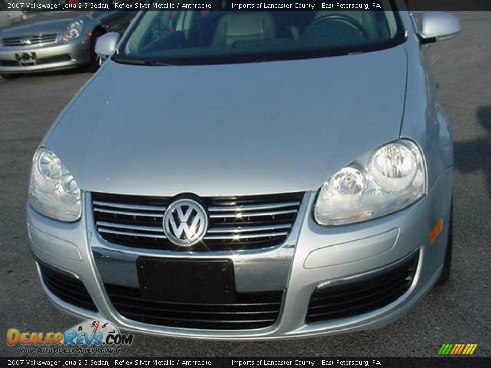 2007 Volkswagen Jetta 2.5 Sedan Reflex Silver Metallic / Anthracite Photo #2