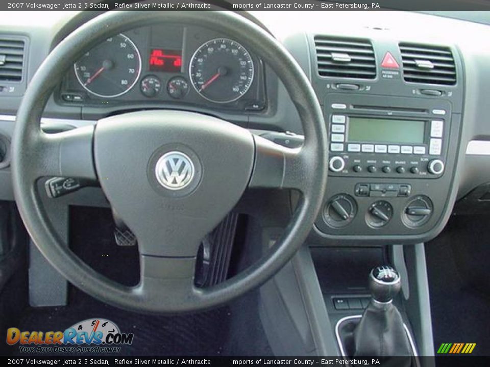 2007 Volkswagen Jetta 2.5 Sedan Reflex Silver Metallic / Anthracite Photo #8