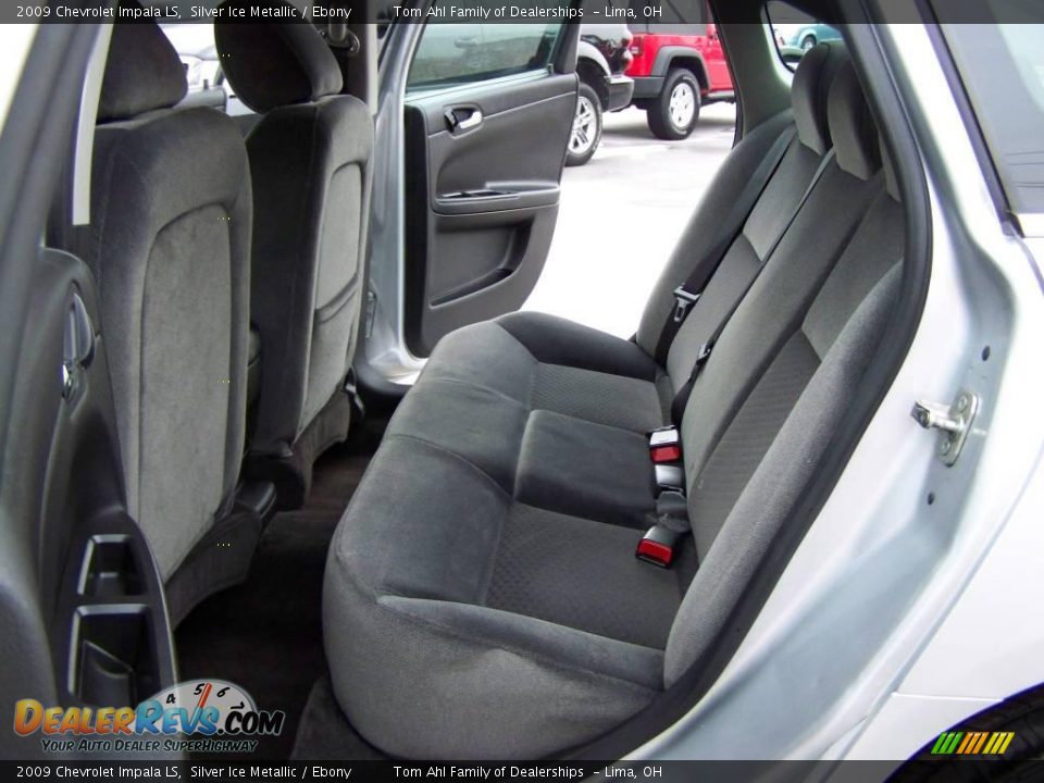 2009 Chevrolet Impala LS Silver Ice Metallic / Ebony Photo #10